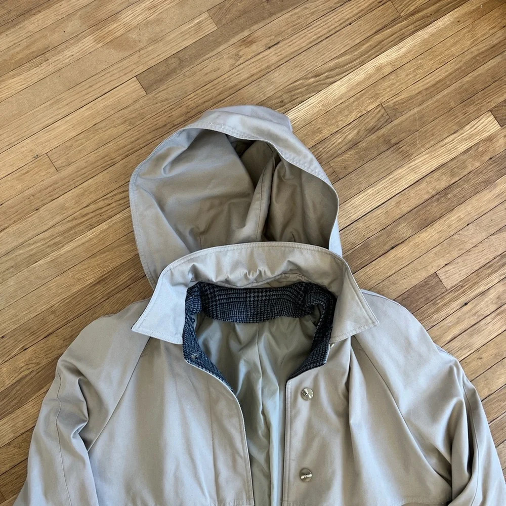 Vintage Beige Hooded Trench Coat | Medium - Picture 2 of 8